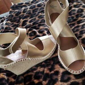 Wedge heel Gold Sandal